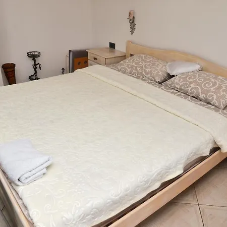Teo Apartment *